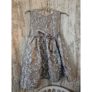 Girls Silver Flower Dress Rare Too! Size 5